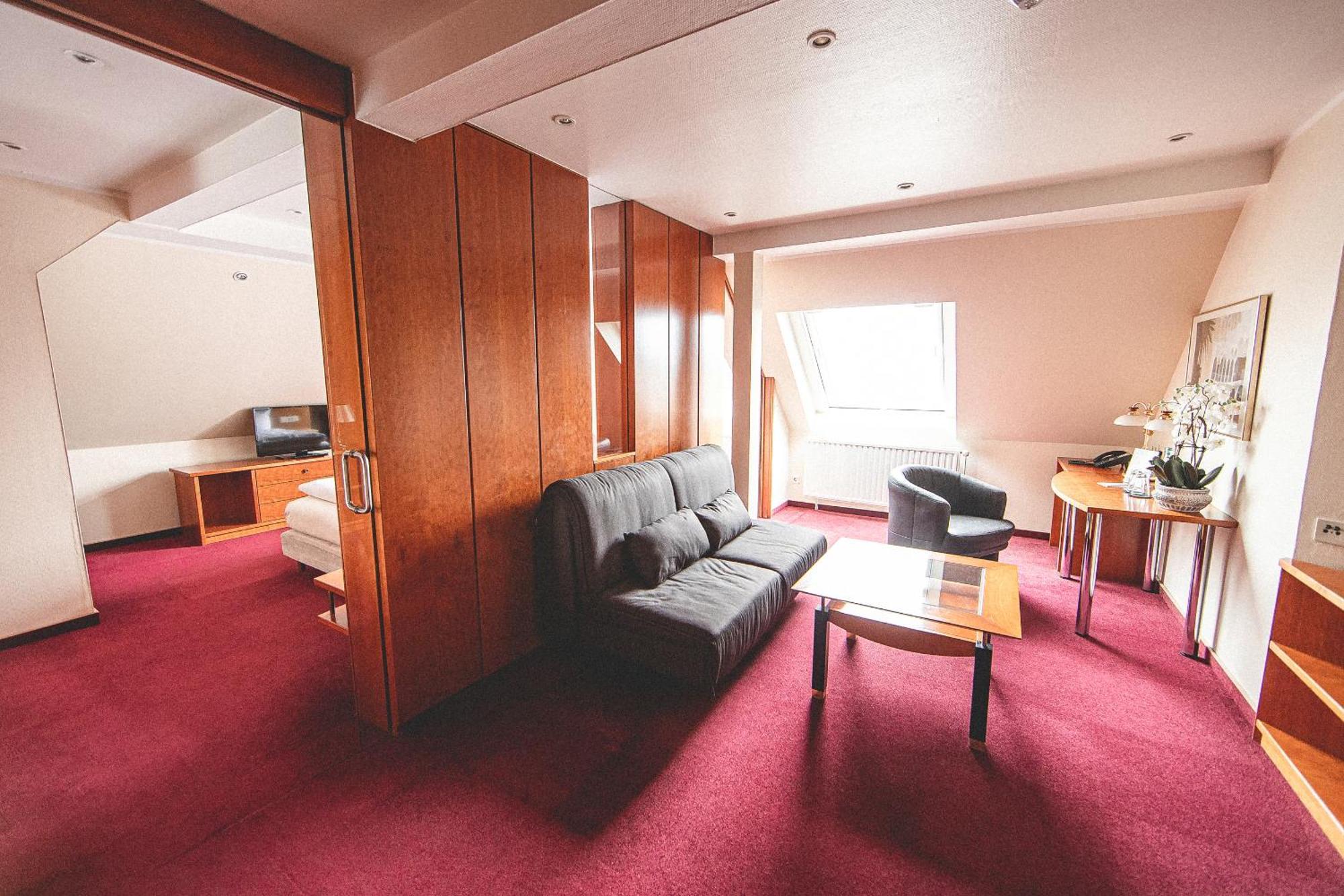 Plaza Inn Реклингхаузен Экстерьер фото